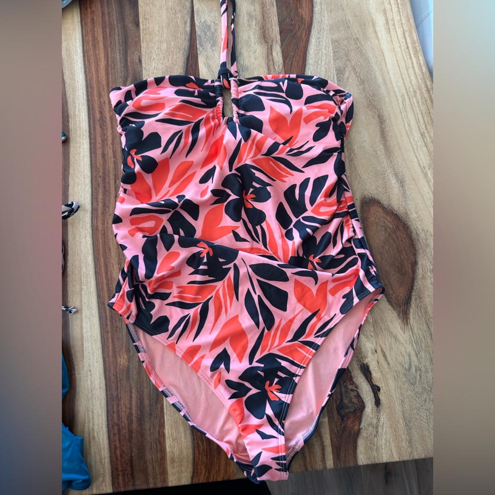 Fairly used like new maternity Swim Bundle